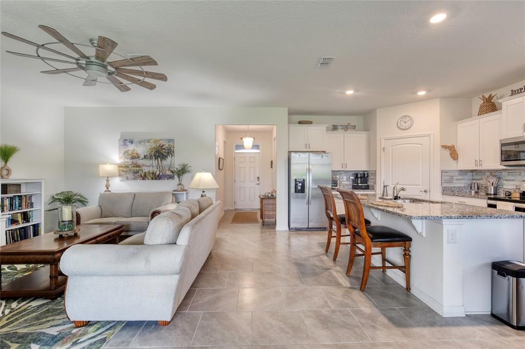 待售: $359,000 (3 贝兹, 2 浴室, 1637 平方英尺)