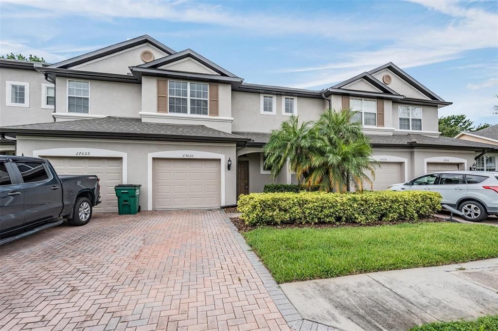 Под контрактом: $260,000 (3 спален, 2 ванн, 1706 Квадратных фут)