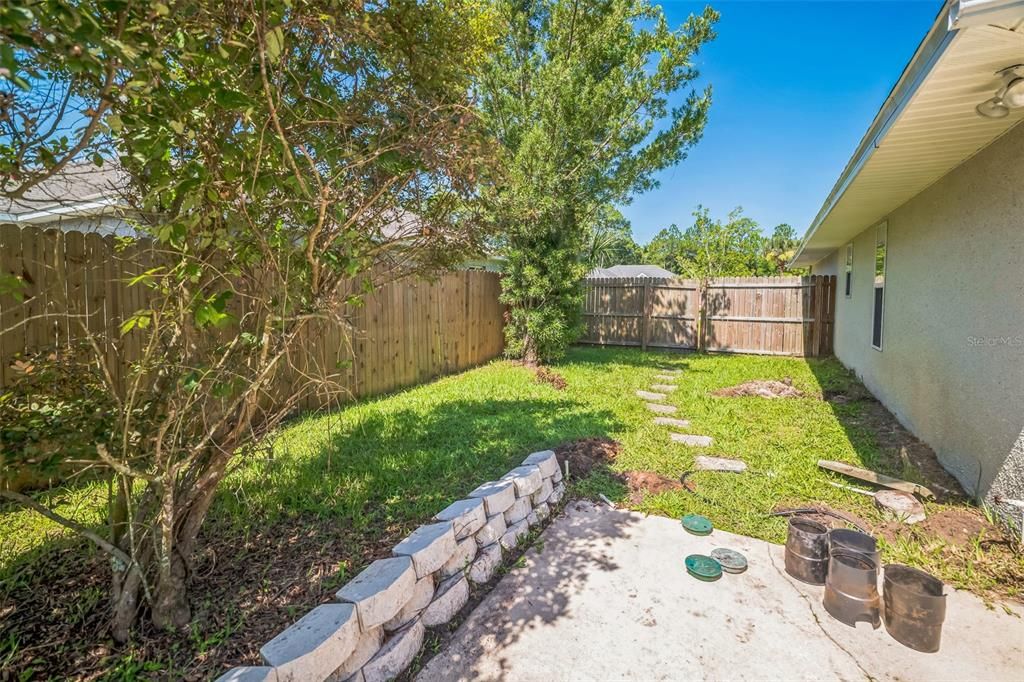 待售: $365,000 (3 贝兹, 2 浴室, 1421 平方英尺)