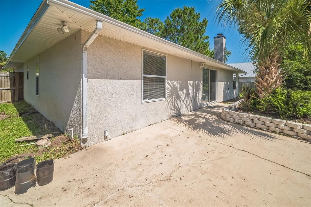 待售: $365,000 (3 贝兹, 2 浴室, 1421 平方英尺)