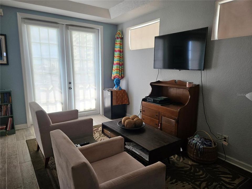 待售: $1,999,000 (3 贝兹, 3 浴室, 2728 平方英尺)