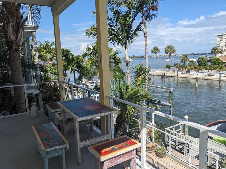 待售: $1,999,000 (3 贝兹, 3 浴室, 2728 平方英尺)