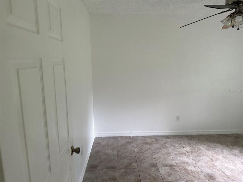 En Renta: $1,600 (3 camas, 2 baños, 960 Pies cuadrados)