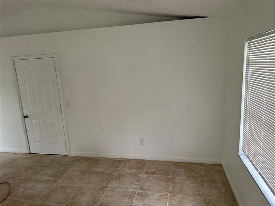 En Renta: $1,600 (3 camas, 2 baños, 960 Pies cuadrados)