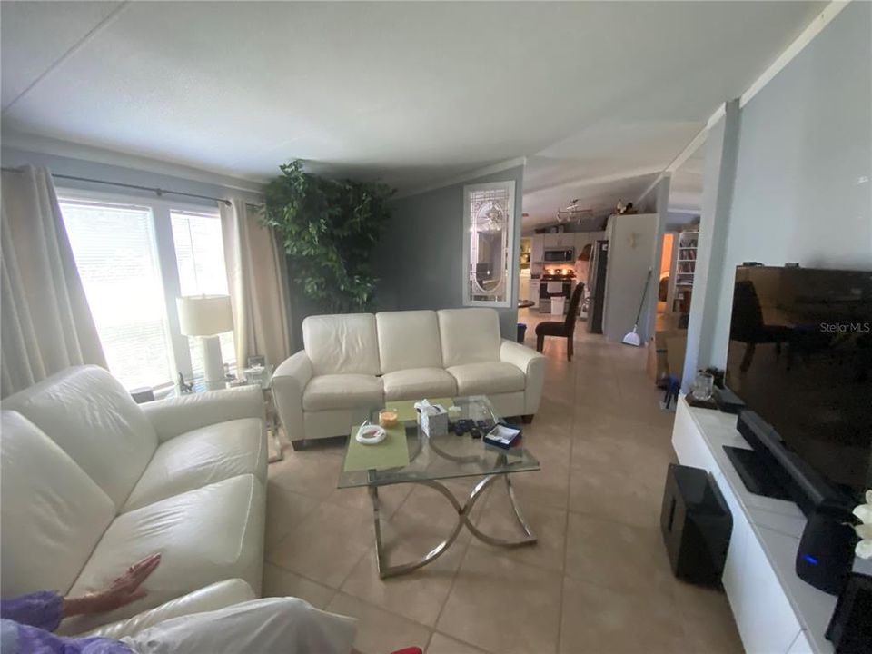 For Sale: $170,000 (4 beds, 2 baths, 1848 Square Feet)