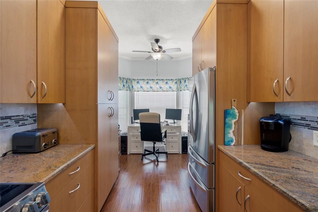 На продажу: $445,000 (3 спален, 2 ванн, 1442 Квадратных фут)