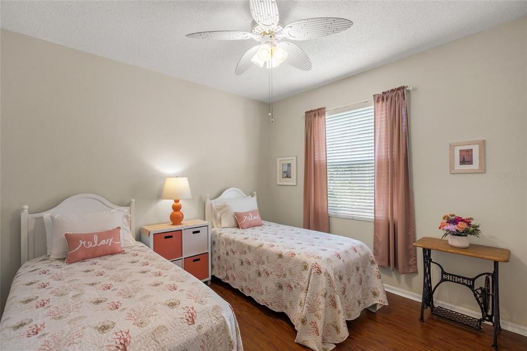 На продажу: $445,000 (3 спален, 2 ванн, 1442 Квадратных фут)