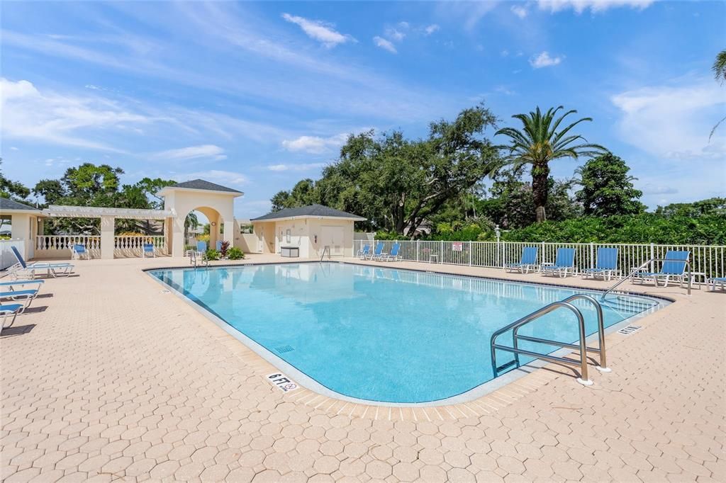 На продажу: $439,900 (3 спален, 2 ванн, 1442 Квадратных фут)