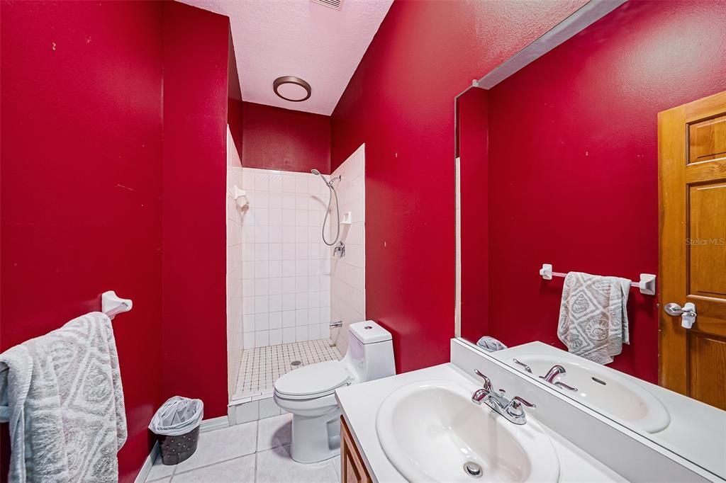 For Sale: $683,999 (5 beds, 4 baths, 3501 Square Feet)