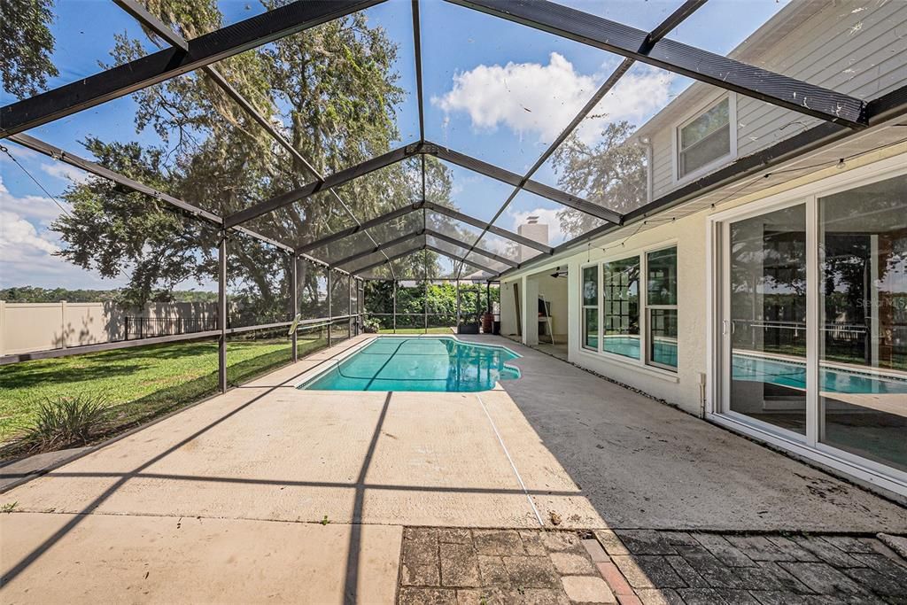 For Sale: $683,999 (5 beds, 4 baths, 3501 Square Feet)