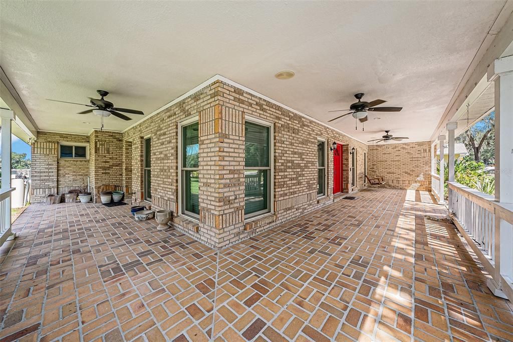 For Sale: $683,999 (5 beds, 4 baths, 3501 Square Feet)