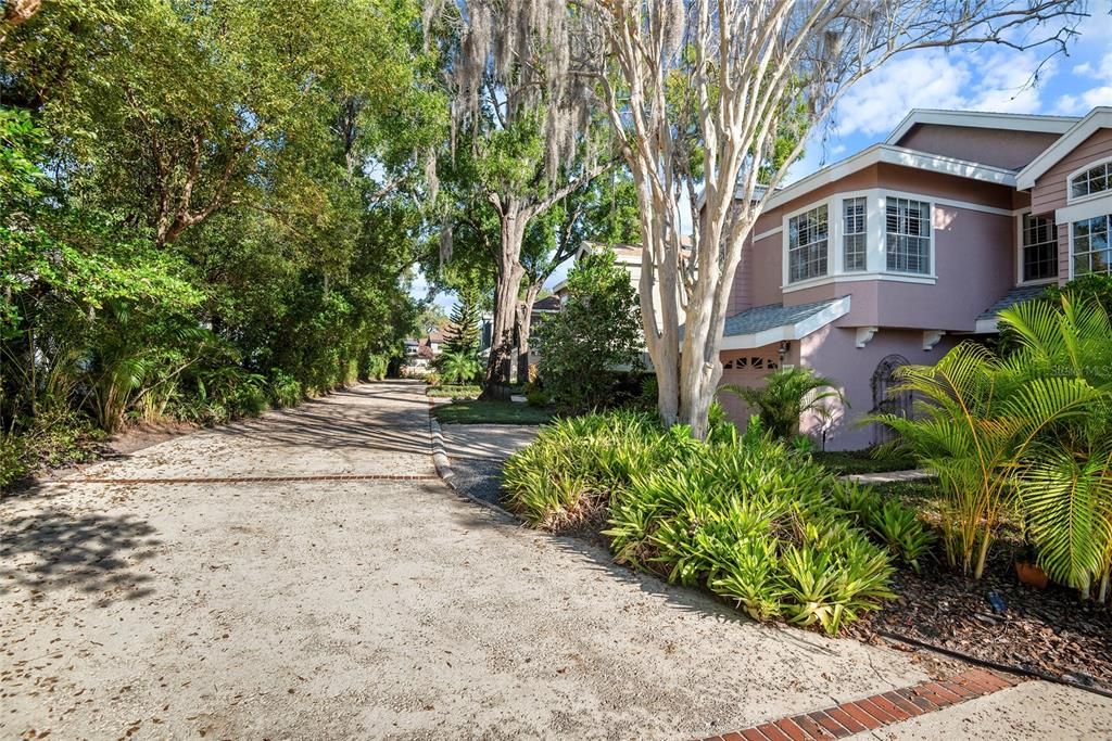 На продажу: $649,000 (3 спален, 2 ванн, 1951 Квадратных фут)