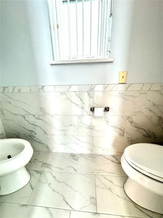 En Venta: $835,000 (4 camas, 3 baños, 2804 Pies cuadrados)