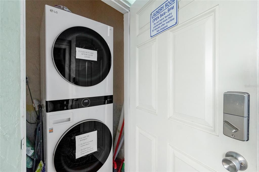 For Sale: $338,500 (2 beds, 2 baths, 754 Square Feet)