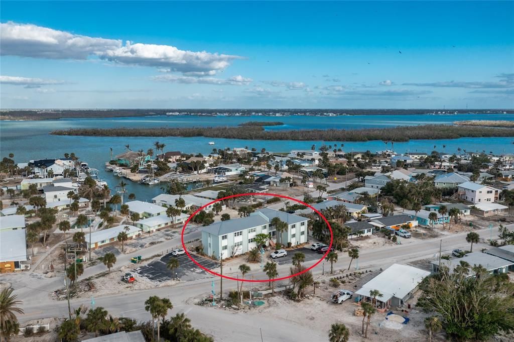 For Sale: $338,500 (2 beds, 2 baths, 754 Square Feet)