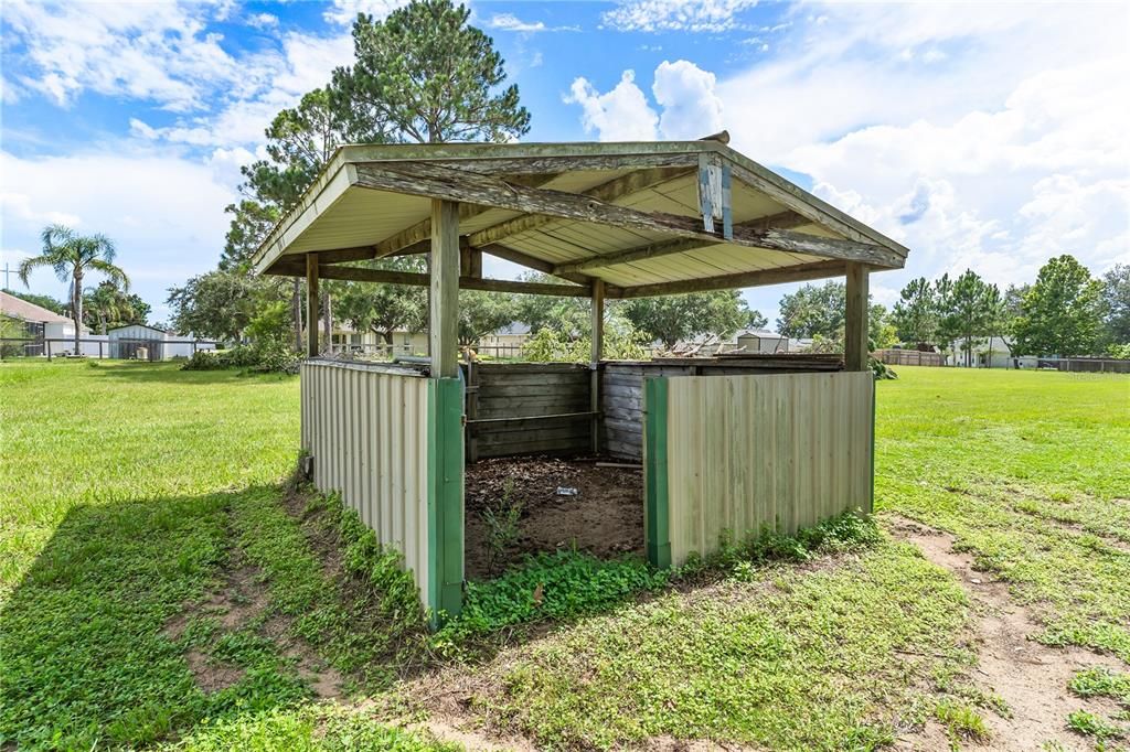 For Sale: $525,000 (5.00 acres)