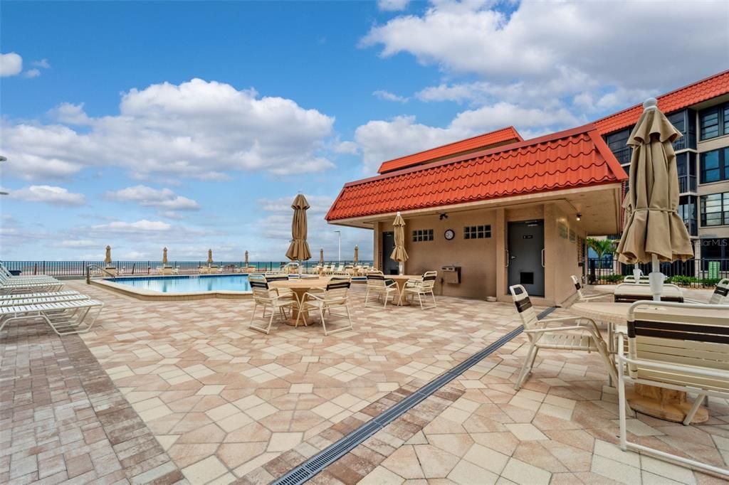 En Venta: $649,900 (2 camas, 2 baños, 1103 Pies cuadrados)