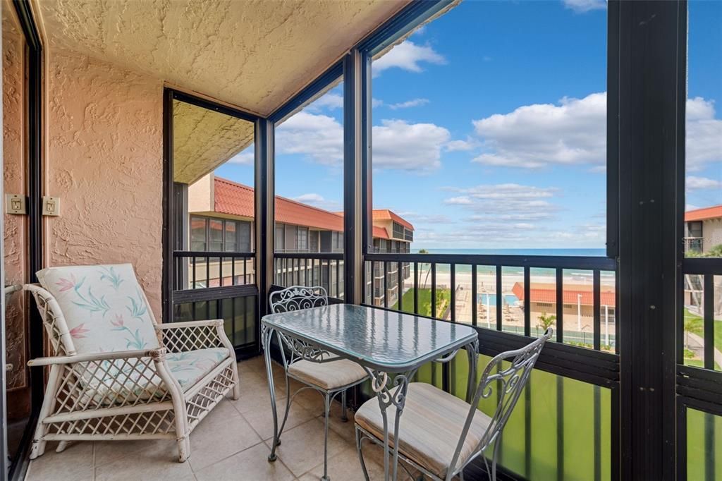 En Venta: $649,900 (2 camas, 2 baños, 1103 Pies cuadrados)