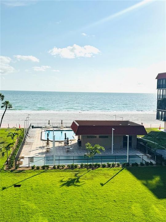 En Venta: $649,900 (2 camas, 2 baños, 1103 Pies cuadrados)