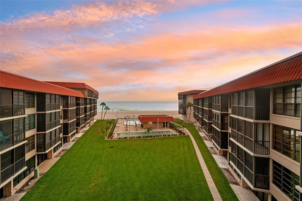 En Venta: $649,900 (2 camas, 2 baños, 1103 Pies cuadrados)