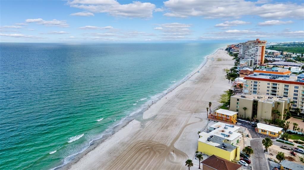 En Venta: $649,900 (2 camas, 2 baños, 1103 Pies cuadrados)