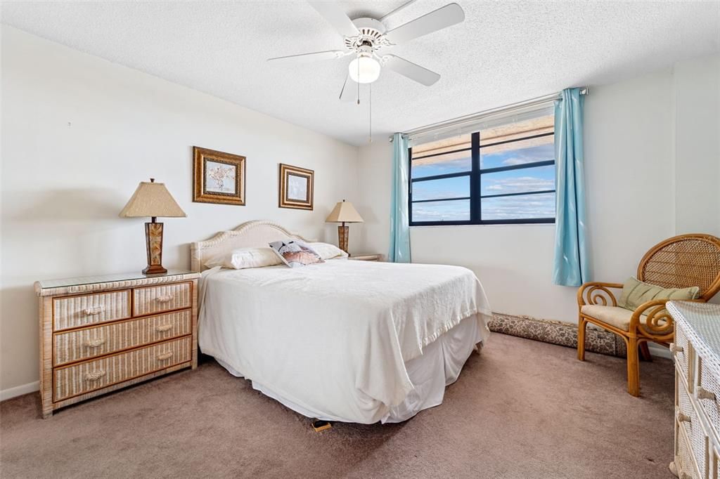 En Venta: $649,900 (2 camas, 2 baños, 1103 Pies cuadrados)