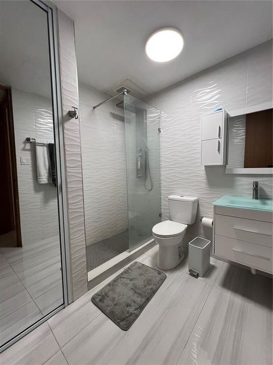 En Venta: $220,000 (3 camas, 2 baños, 1080 Pies cuadrados)