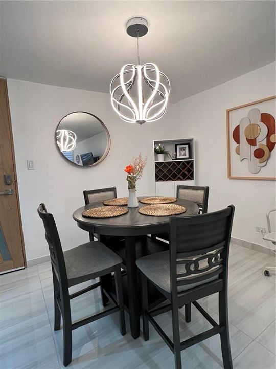 En Venta: $220,000 (3 camas, 2 baños, 1080 Pies cuadrados)