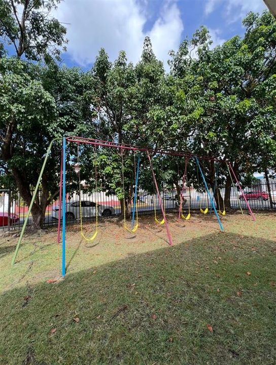 En Venta: $220,000 (3 camas, 2 baños, 1080 Pies cuadrados)