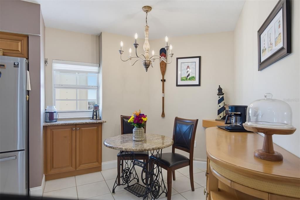 Active With Contract: $629,000 (3 beds, 3 baths, 2215 Square Feet)