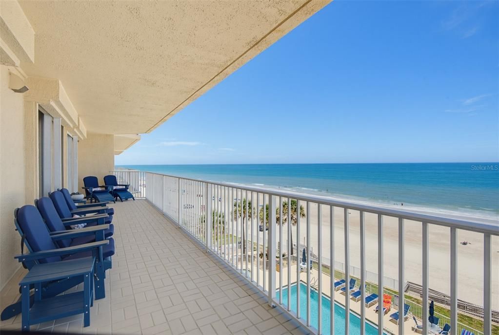 Active With Contract: $629,000 (3 beds, 3 baths, 2215 Square Feet)