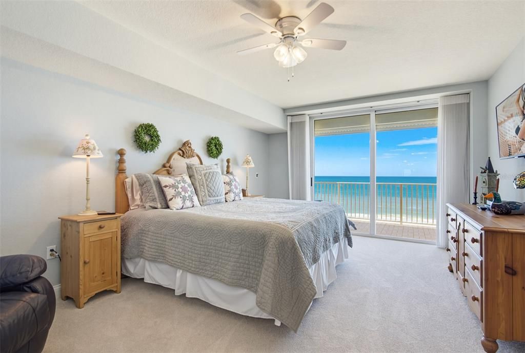 Active With Contract: $629,000 (3 beds, 3 baths, 2215 Square Feet)