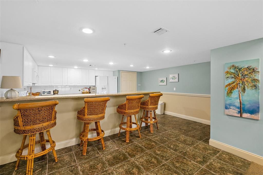Active With Contract: $629,000 (3 beds, 3 baths, 2215 Square Feet)