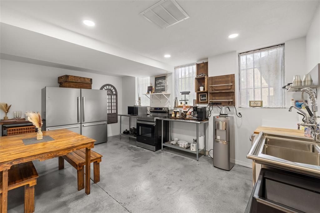 For Sale: $1,275,000 (0 beds, 0 baths, 3312 Square Feet)