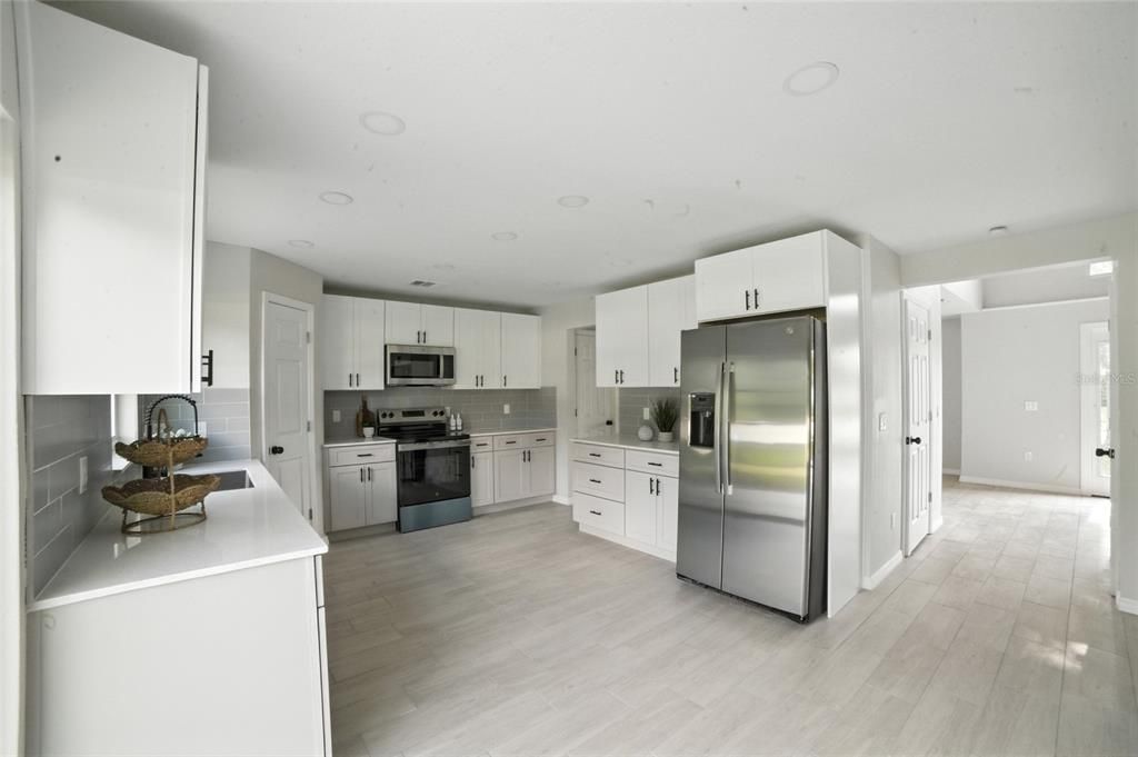 En Venta: $600,000 (5 camas, 3 baños, 3068 Pies cuadrados)