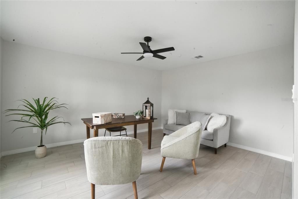 En Venta: $600,000 (5 camas, 3 baños, 3068 Pies cuadrados)