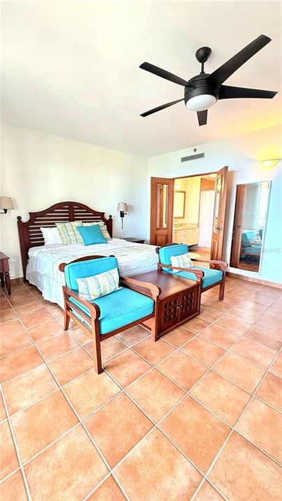 En Venta: $745,000 (2 camas, 2 baños, 0 Pies cuadrados)