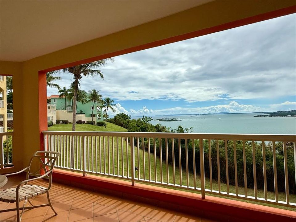 En Venta: $745,000 (2 camas, 2 baños, 0 Pies cuadrados)