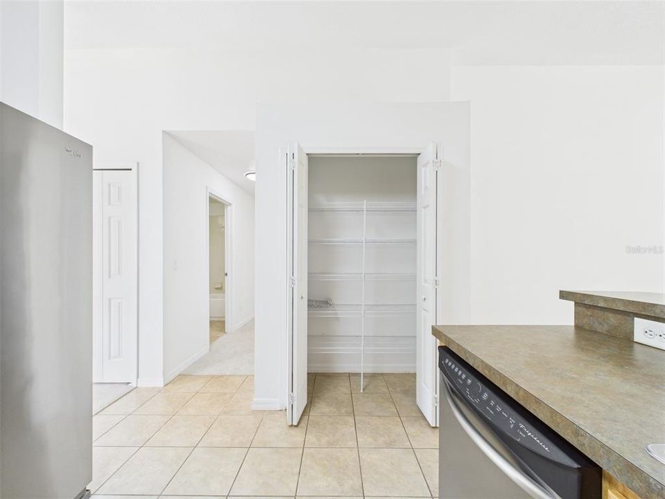 Active With Contract: $349,900 (3 beds, 2 baths, 1438 Square Feet)