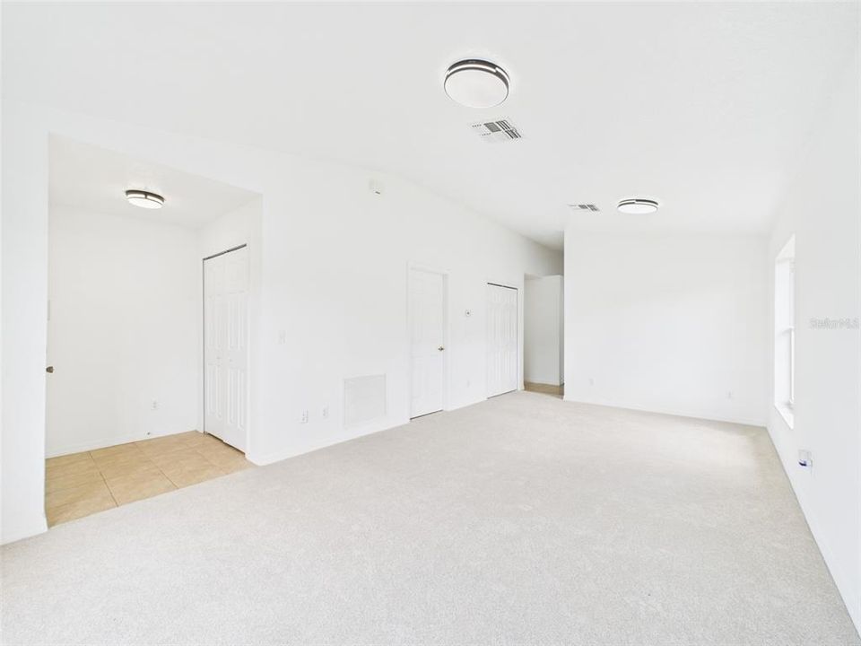 Active With Contract: $349,900 (3 beds, 2 baths, 1438 Square Feet)