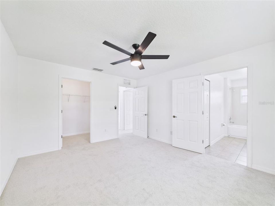 Active With Contract: $349,900 (3 beds, 2 baths, 1438 Square Feet)