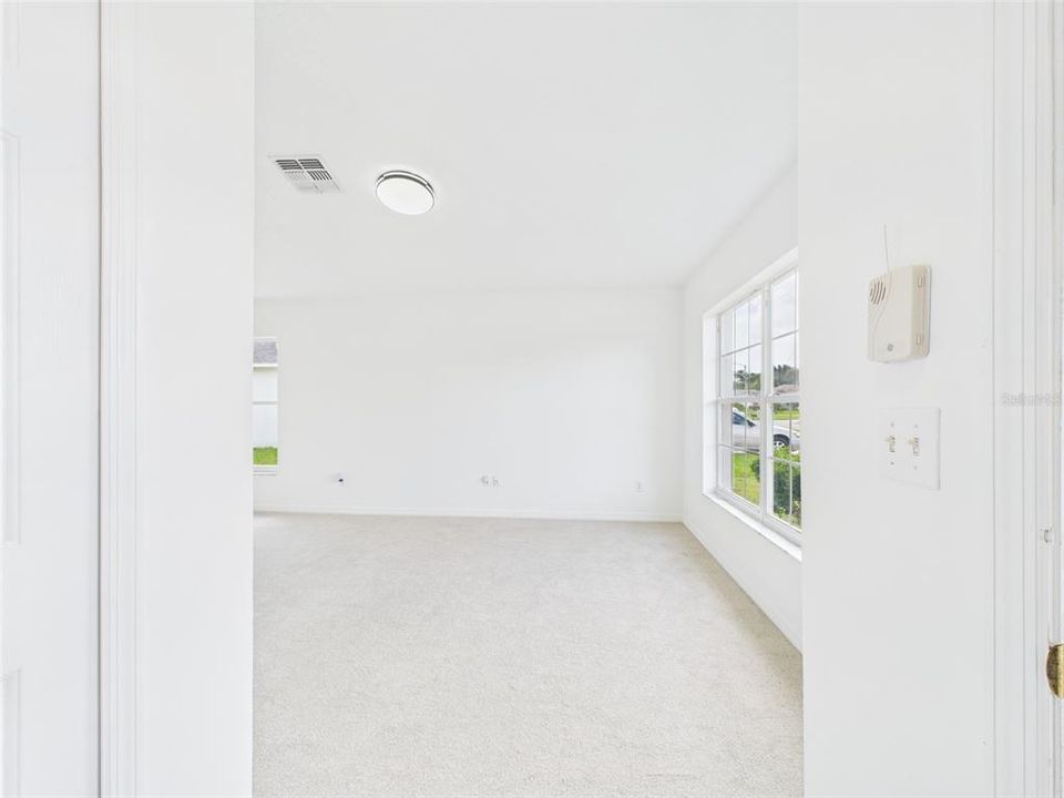 Active With Contract: $349,900 (3 beds, 2 baths, 1438 Square Feet)