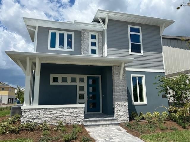 Recently Sold: $1,063,375 (6 beds, 4 baths, 3318 Square Feet)