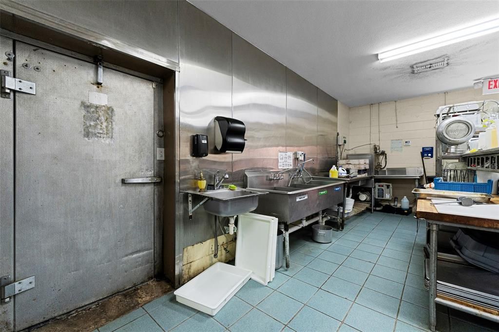 For Sale: $500,000 (0 beds, 0 baths, 3388 Square Feet)