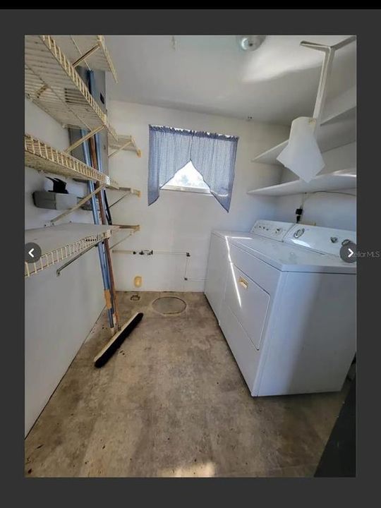 Activo con contrato: $234,000 (3 camas, 2 baños, 1624 Pies cuadrados)