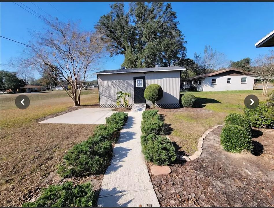 Activo con contrato: $234,000 (3 camas, 2 baños, 1624 Pies cuadrados)