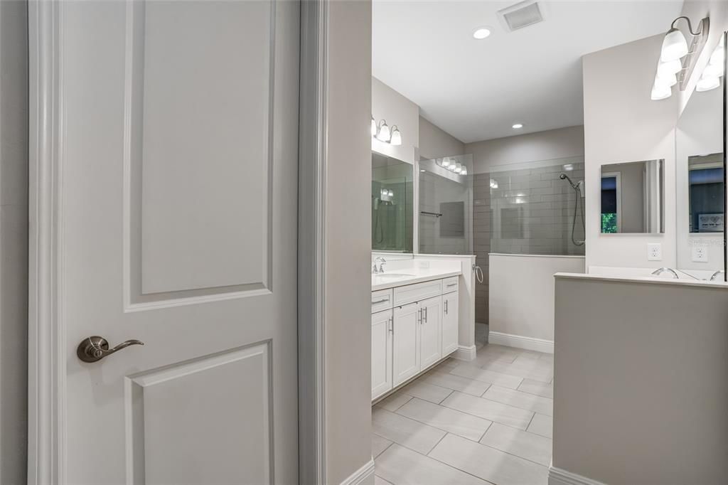 En Venta: $439,900 (3 camas, 2 baños, 1842 Pies cuadrados)