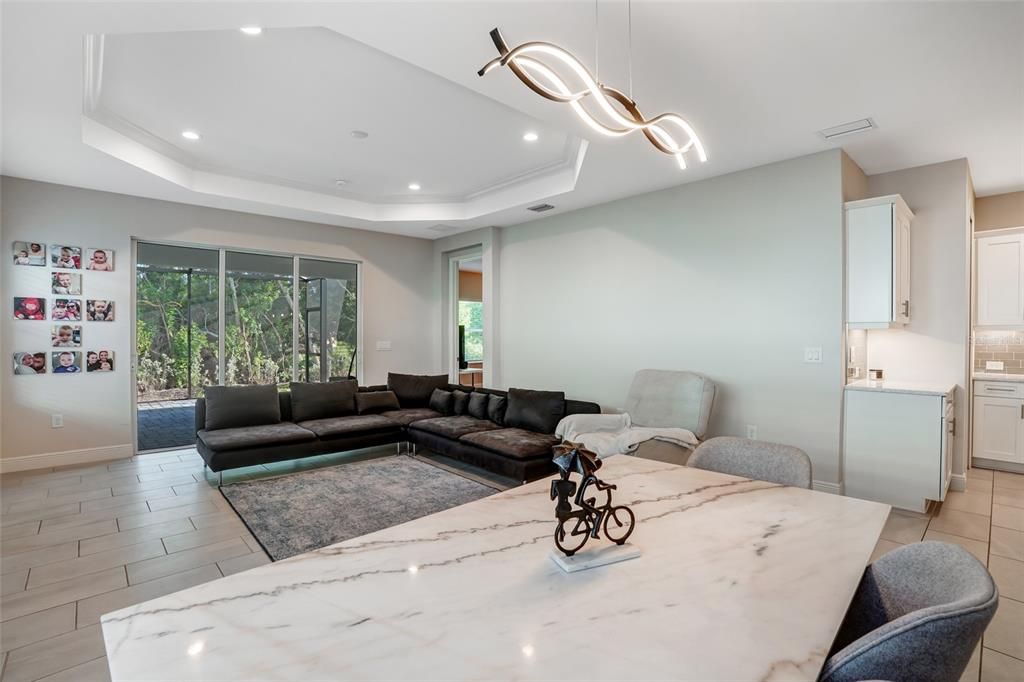 En Venta: $439,900 (3 camas, 2 baños, 1842 Pies cuadrados)