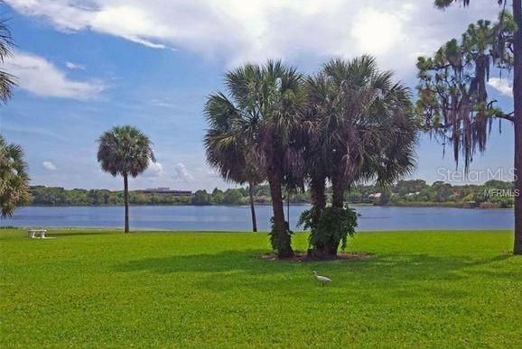 For Sale: $135,000 (2 beds, 1 baths, 826 Square Feet)