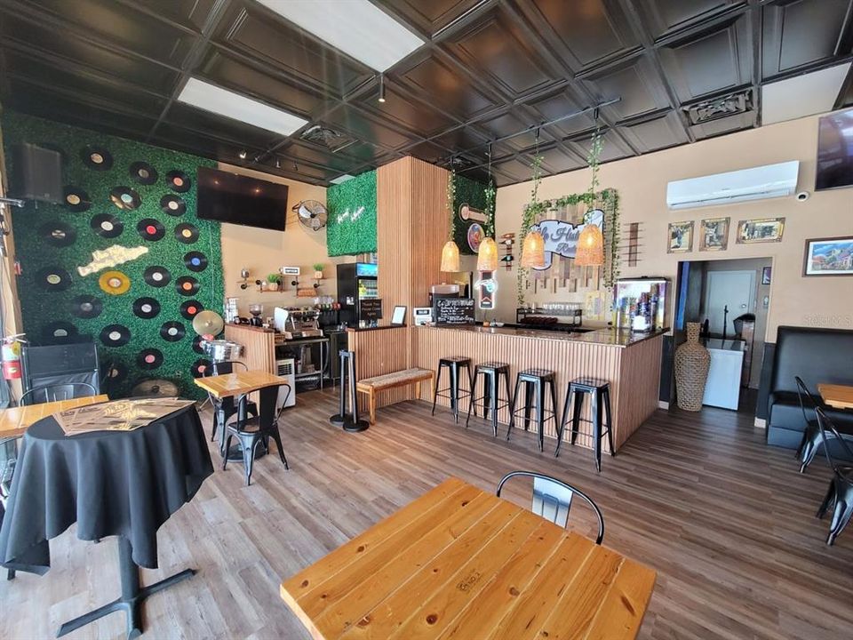 For Sale: $275,000 (0 beds, 0 baths, 999 Square Feet)